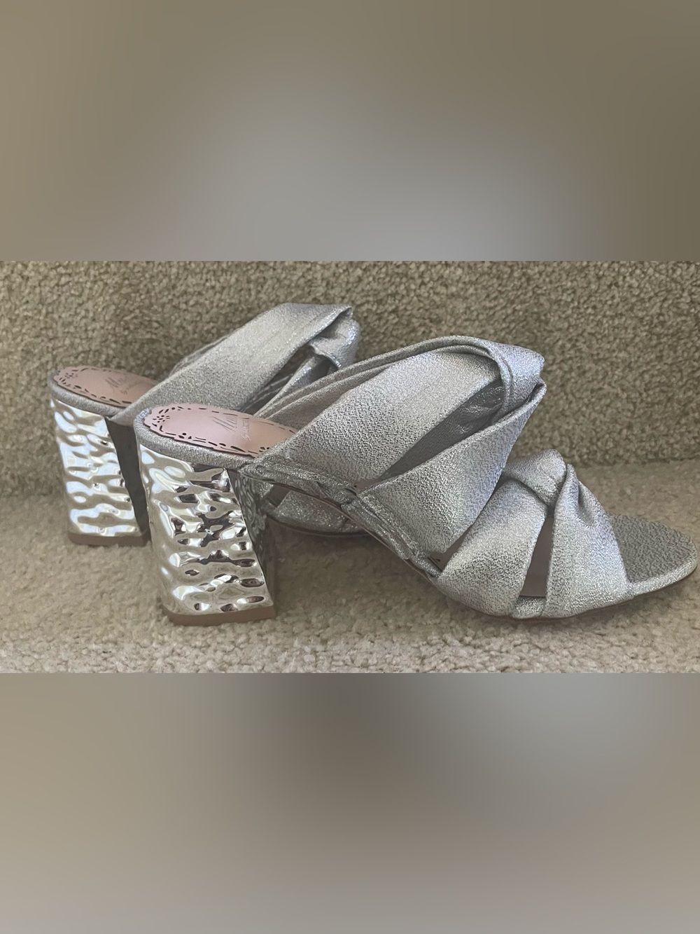 Muse by Marchesa Silver Metallic Knotted Block Heel Sandals